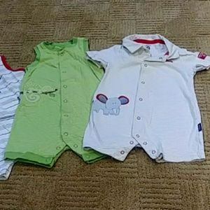 Carters rompers 12 mos, qty 2
